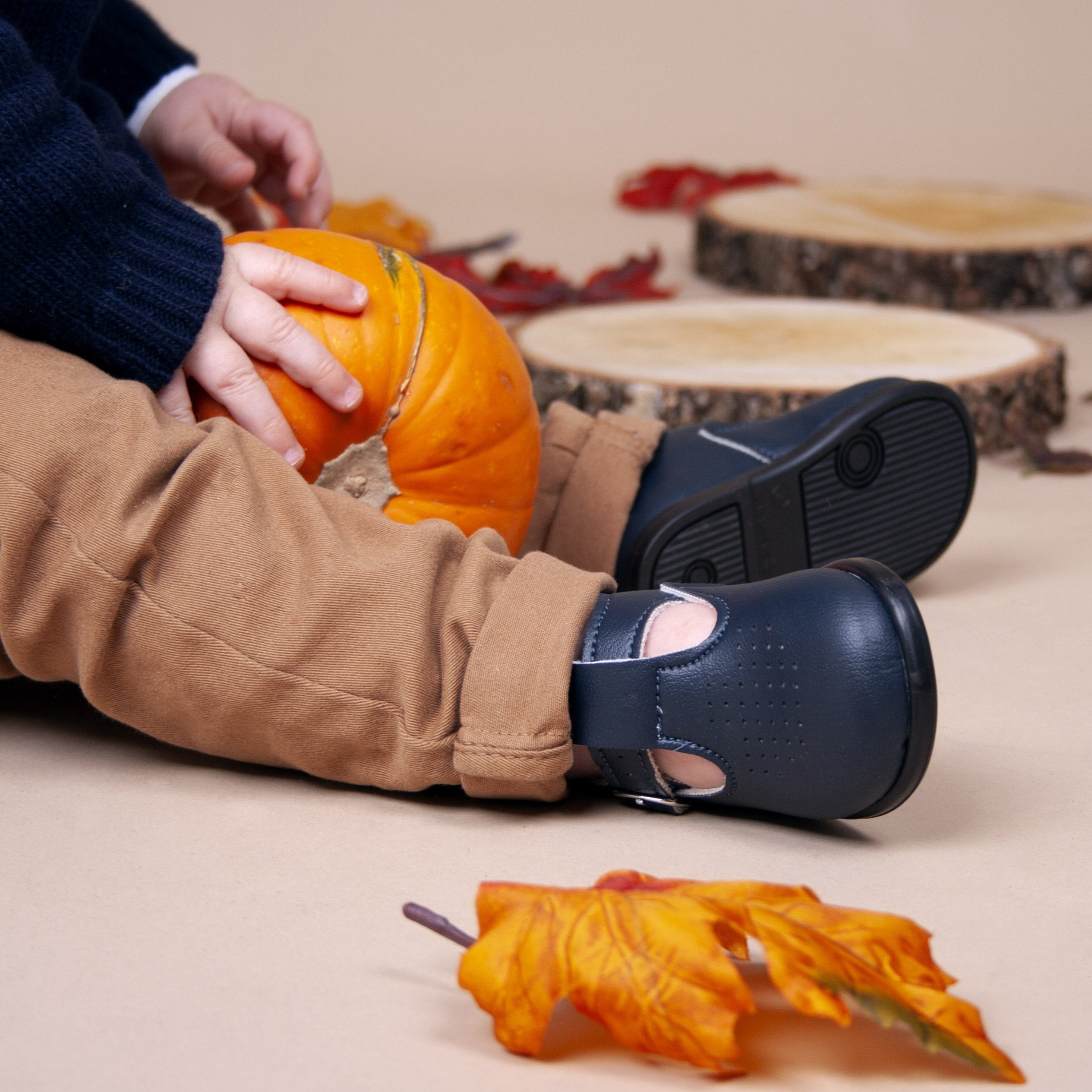 Baypods H501 in navy – Early Days - Main Image